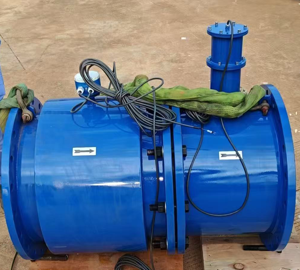 市政污水管網(wǎng)“半滿困境”：非滿管電磁流量計與液位計的聯(lián)動控制策略